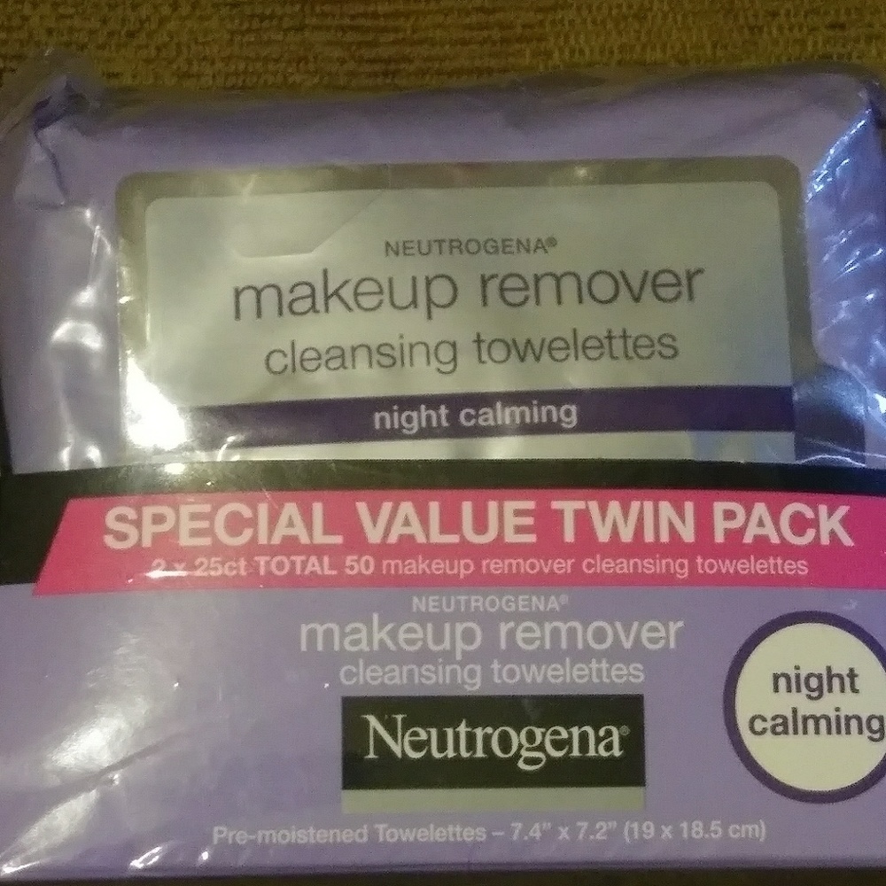 Neutrogena makeup remover cleansing towelettes